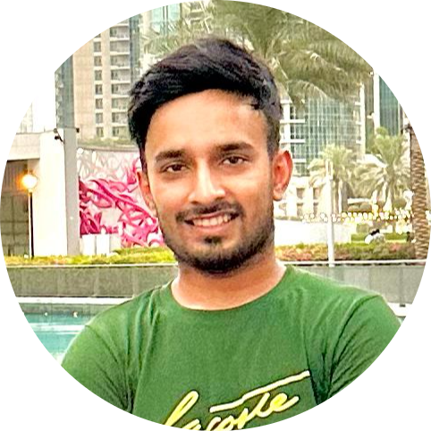 Mo, Founder